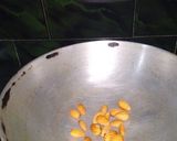A picture of step 1 of PaanTrufflesWithGulkand(Centers).