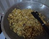 Foto langkah ke 6 dari resep Nasi Goreng Telor Cumi.