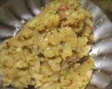 A picture of step 2 of Steamed stuffed idli.