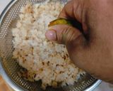 मिलेट (ज्वार) पोहा(millet poha recipe in Hindi) रेसिपी चरण 2 फोटो