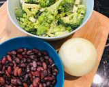 A picture of step 1 of Black bean, broccoli soup.