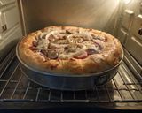 Foto langkah ke 10 dari resep Pizza rumahan ala Pizza Hut.