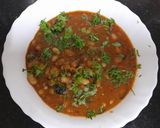 A picture of step 6 of Black eyed peas masala.