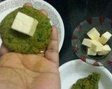 A picture of step 5 of Cheesy spinach bombs.