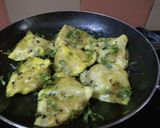 A picture of step 5 of Steamed tadka samosa.