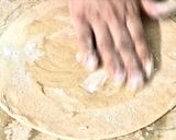 A picture of step 2 of Khasta Karara Paratha.