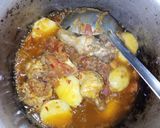A picture of step 3 of Chicken Alu Gobhi,.