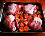 Foto del paso 1 de la receta: Galta de cerdo al vino tinto 🐽 🍷