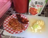 Foto langkah ke 1 dari resep Nasi Goreng Kimchi.