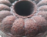 Foto langkah ke 5 dari resep Bolu Coklat (No Mixer, No Oven).