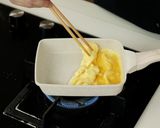 Foto langkah ke 3 dari resep Tamagoyaki Devina Hermawan.