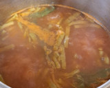 Foto del paso 4 de la receta: Sopa de nopales con chile guajillo