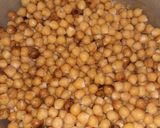 A picture of step 1 of Chilli Chana with tea.