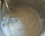Foto langkah ke 3 dari resep Lembutnya bubur sumsum.
