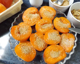 Foto del paso 1 de la receta: Albaricoques asados al whisky con crema de mascarpone