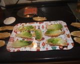 Foto del paso 4 de la receta: Salchichas con ajonesa y mini cruasanes