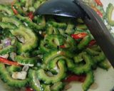 Foto langkah ke 4 dari resep Tumis Pare Terasi.