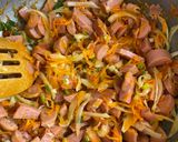Foto del paso 2 de la receta: Arroz de salchicha con verduras