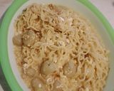 Foto langkah ke 5 dari resep Baso aci kuah dengan mie rebus.