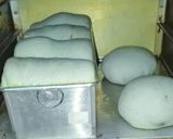 Foto langkah ke 5 dari resep 55. Roti Manis Murah Mudah Mantap (Tanpa Telur) ANTI GAGAL.