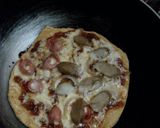 Foto langkah ke 12 dari resep Pizza Teflon Renyah Pedas.