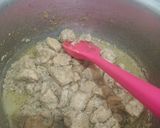 A picture of step 2 of White creamy handi.