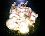 รูปขั้นตอนการทำที่ 2 ของ น่องปีกไก่ทอดคั่วน้ำปลา