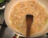 Foto del paso 4 de la receta: Salsa de camarones al ajo para pastas