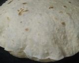 A picture of step 7 of Roti /phulka.