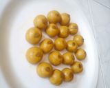 मिनी बेसन लाडू (mini besan laddoo recipe in marathi) रेसिपी स्टेप 3 फोटो 
