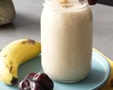 A picture of step 4 of Healthy dates shake.