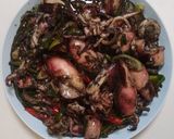 Foto langkah ke 3 dari resep Tumis Cumi Hitam.
