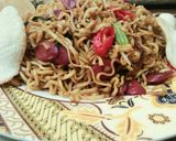 Foto langkah ke 7 dari resep Mie goreng sosiiss.