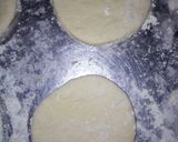A picture of step 8 of Simple mini pizza.