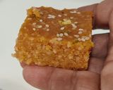 तिल गुड़ गाजर बर्फी (Til Gud gajar Barfi recipe in Hindi) रेसिपी चरण 6 फोटो