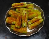 A picture of step 4 of Sindhi Karela Sabji.