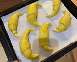 Foto langkah ke 2 dari resep Choco Croissant.