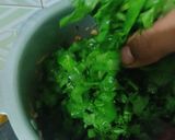 A picture of step 3 of Dal palak.