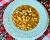 Foto del paso 12 de la receta: Alubias blancas con coles y doble sofritada