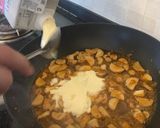 A picture of step 4 of Beef Stroganoff Pasta.