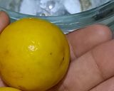 A picture of step 2 of Blue electric lemonade.