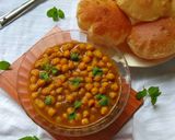 A picture of step 15 of Chickpeas Curry.