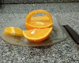Foto del paso 2 de la receta: Ensalada de frutas en cazuelitas de naranja