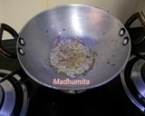 A picture of step 2 of Methi Matar Malai.