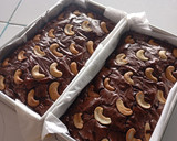 Foto langkah ke 5 dari resep Shiny Fudgy Brownies.
