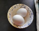 A picture of step 1 of Egg roll.