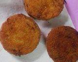 A picture of step 3 of Chicken pockets.