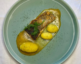 Foto del paso 5 de la receta: Merluza al punto con patatas cocidas en vinagreta de eneldo
