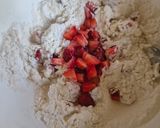 Foto del paso 1 de la receta: Galletitas De Frutillas Con Crema De Leche "Para Mamá"❤️ Pocos Ingredientes