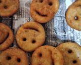 A picture of step 6 of POTATO SMILEY 🙂.